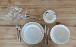 Gläser und Geschirr mieten Zürich — Porzellan und Kristallglas