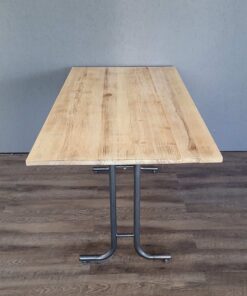 Seminartisch "woody" 1.6m - Mobiliar zum Mieten (Bild 1)